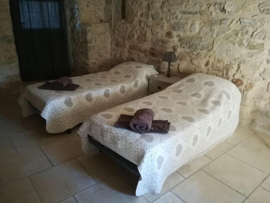 De Charme 80 M², Piscine, Proche D'uzes. Hébergement de vacances