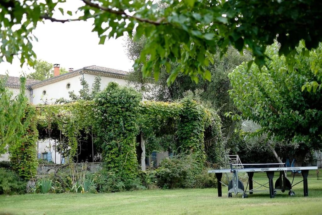 De Charme 80 M², Piscine, Proche D'uzes.