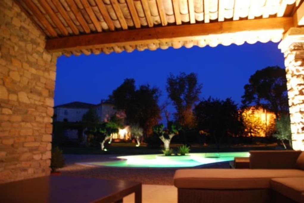 De Charme 80 M², Piscine, Proche D'uzes.