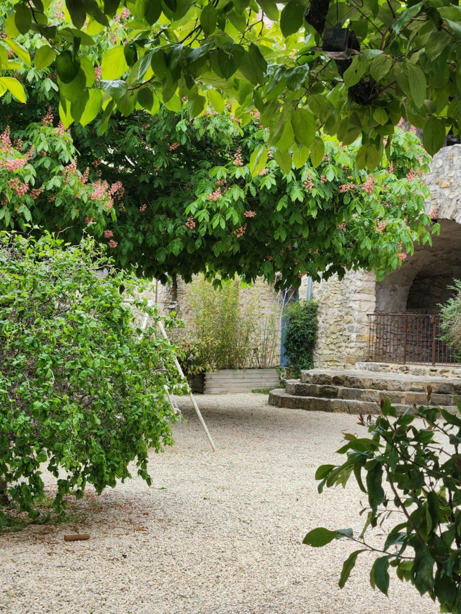 Hébergement de vacances De Charme 80 M², Piscine, Proche D'uzes.