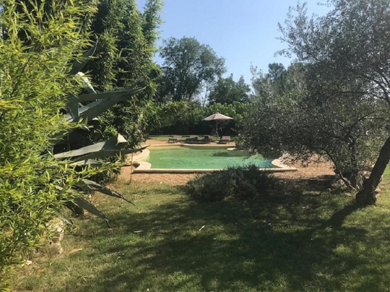 De Charme 80 M², Piscine, Proche D'uzes. Hébergement de vacances